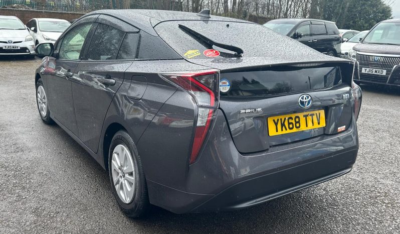 
								Toyota Prius 2018 full									